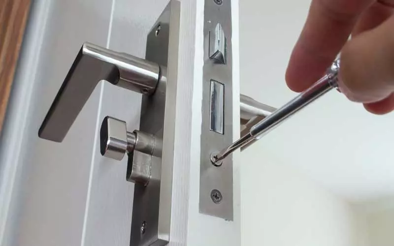 تعویض مغزی قفل درب upvc ✔️ قیمت تعویض قفل درب upvc در تهران
