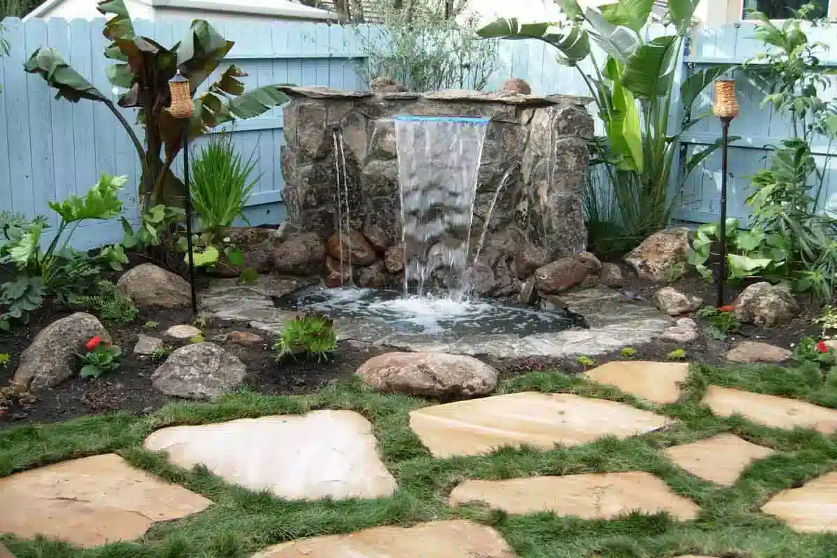 محوطه سازی حیاط ویلا